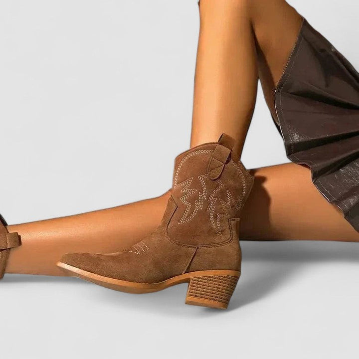 Lillian™ – Orthopedic Western Boots